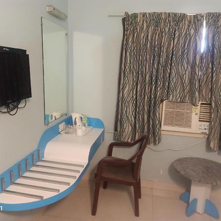 Hotel Pandian Chennai Exterior photo