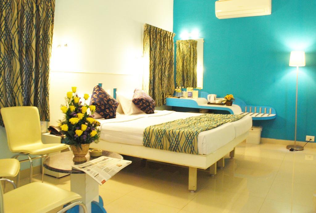 Hotel Pandian Chennai Room photo