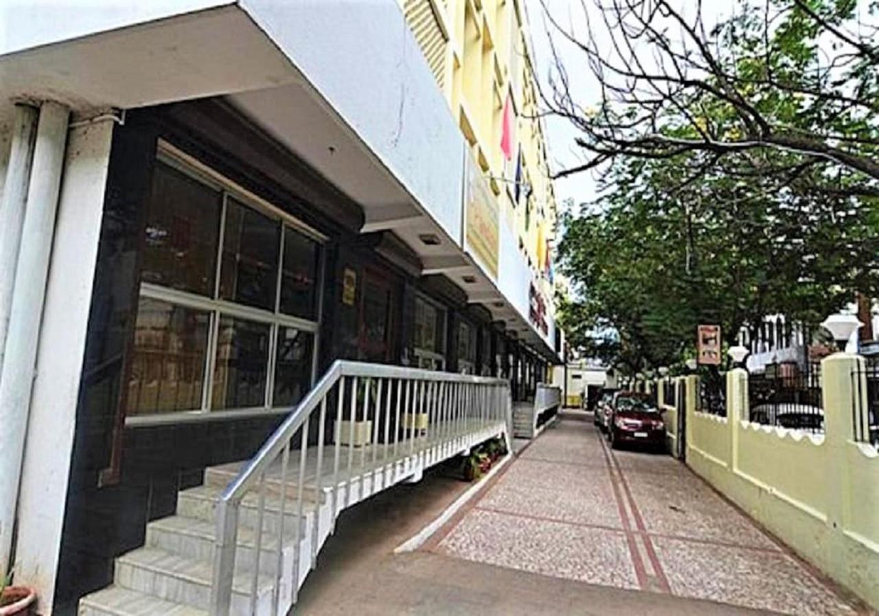 Hotel Pandian Chennai Exterior photo