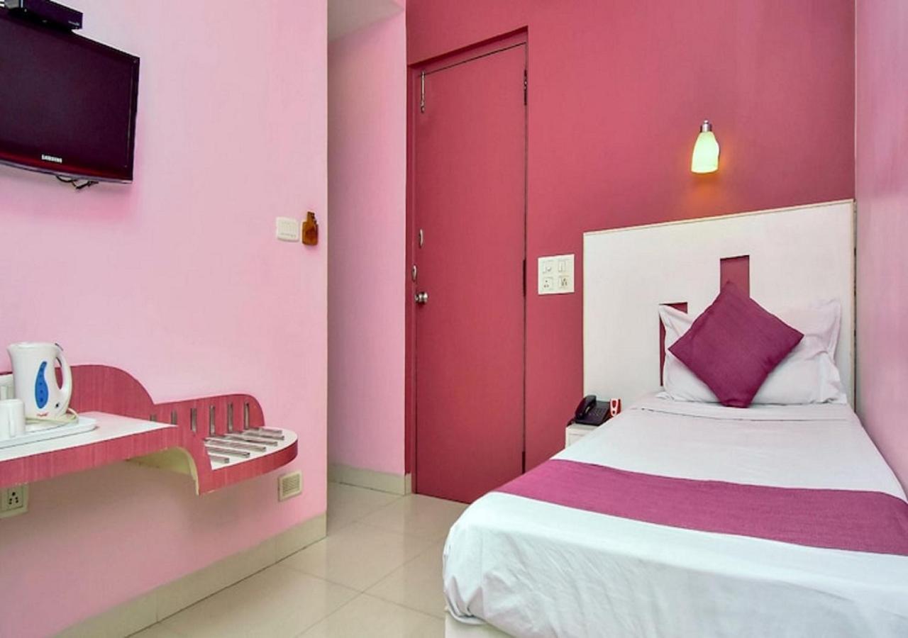Hotel Pandian Chennai Exterior photo