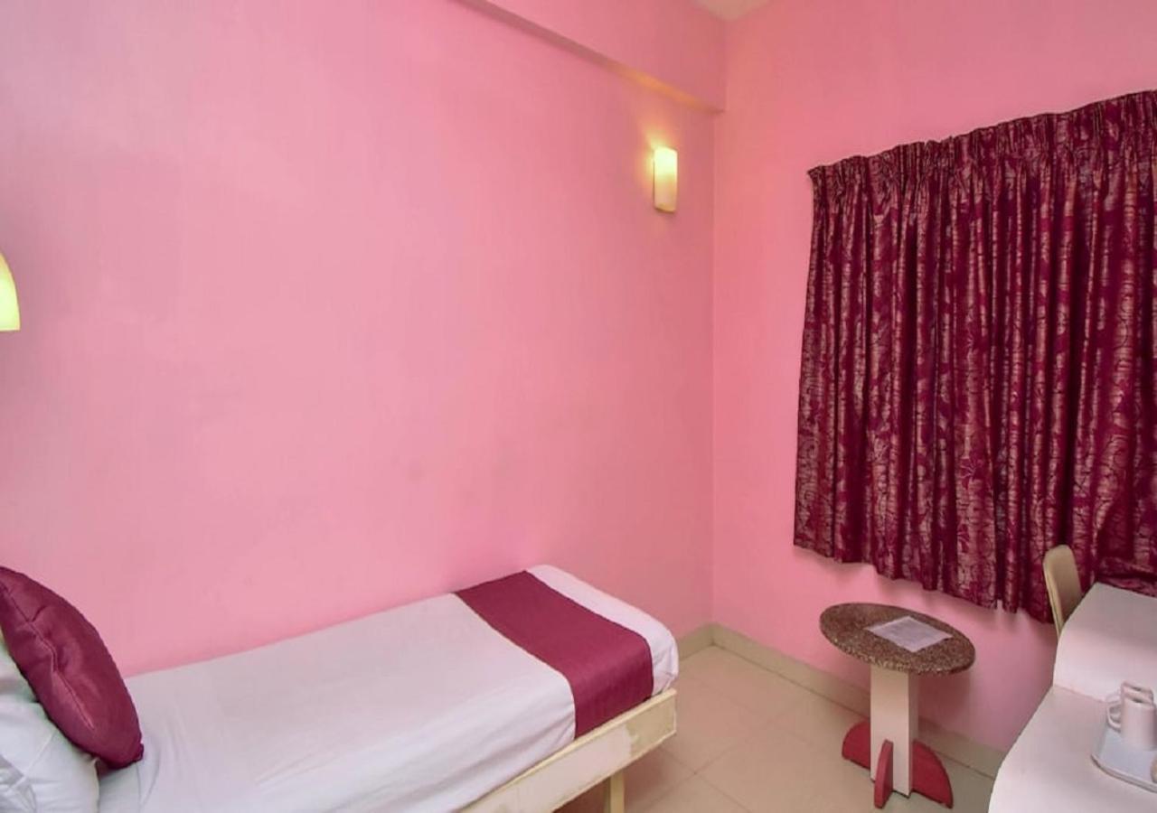 Hotel Pandian Chennai Exterior photo