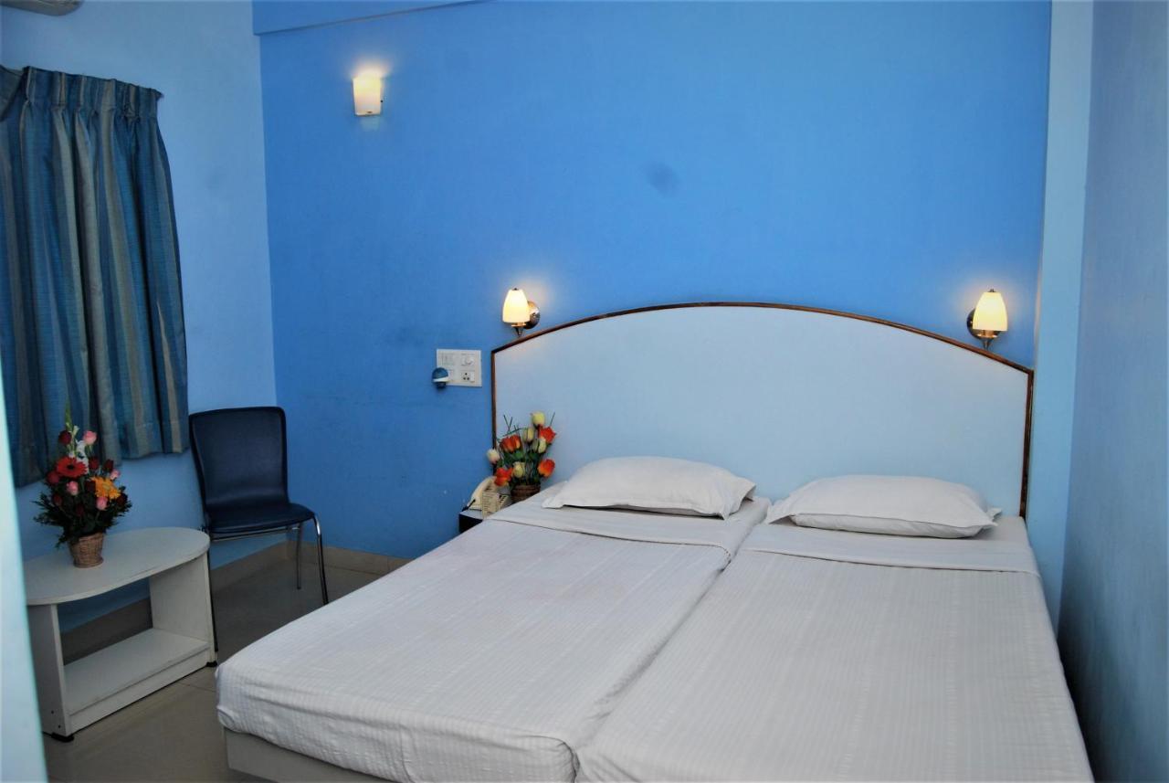 Hotel Pandian Chennai Exterior photo