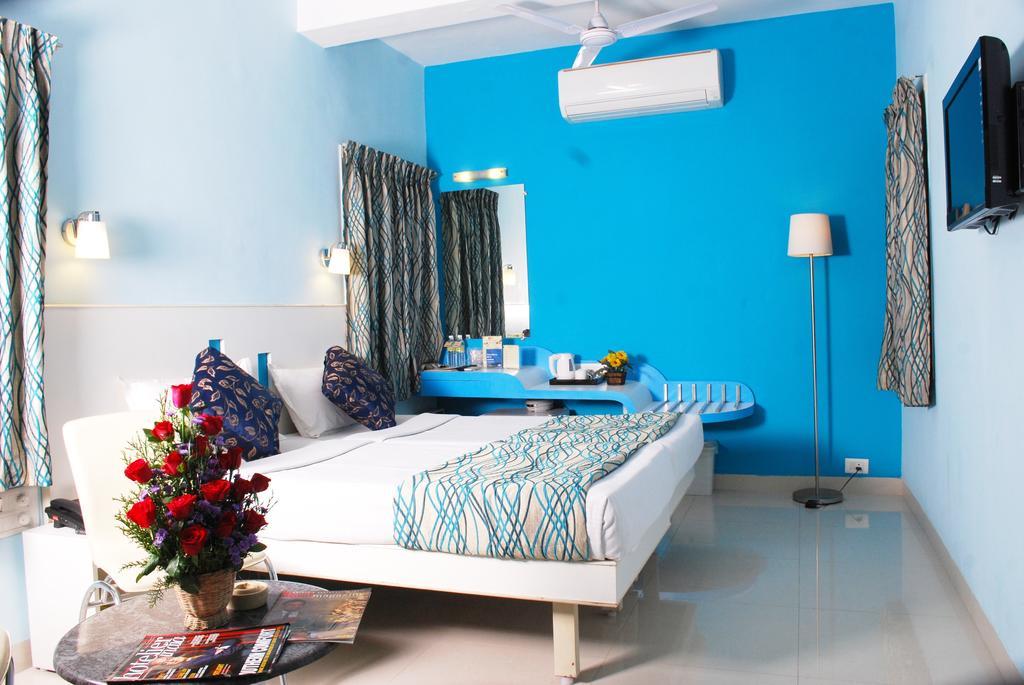Hotel Pandian Chennai Exterior photo